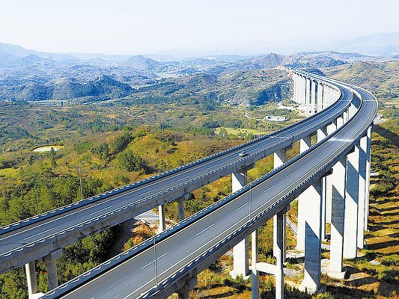 ���˸���